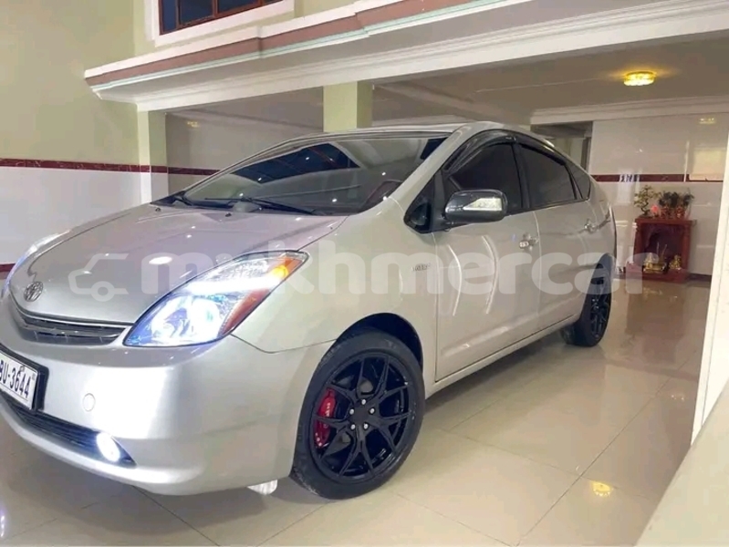 Big with watermark toyota prius kampong speu province chbar mon 9399