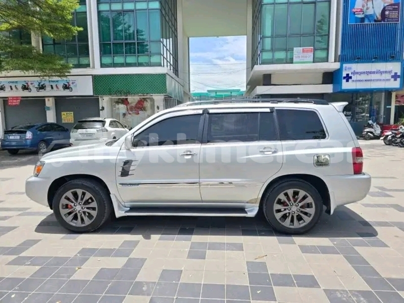 Big with watermark toyota highlander kampong speu province chbar mon 9400