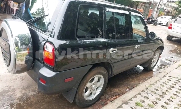 Acheter Occasion Voiture Toyota RAV4 Autre à Chbar Mon, Kampong Speu Province Acheter Occasion Voiture Toyota RAV4 Autre à Chbar Mon, Kampong Speu Province