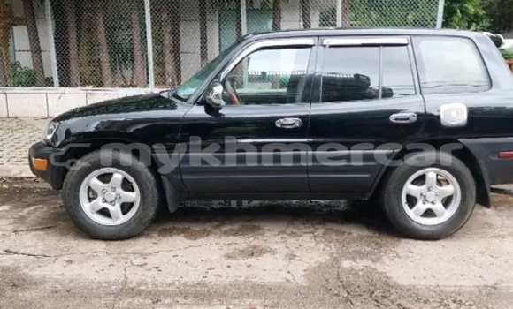 Acheter Occasion Voiture Toyota RAV4 Autre à Chbar Mon, Kampong Speu Province Acheter Occasion Voiture Toyota RAV4 Autre à Chbar Mon, Kampong Speu Province