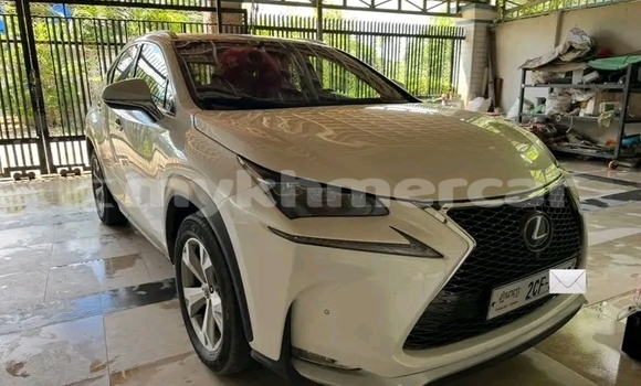 Acheter Occasion Voiture Mercedes-Benz A200 Blanc à Chbar Mon, Kampong Speu Province Acheter Occasion Voiture Mercedes-Benz A200 Blanc à Chbar Mon, Kampong Speu Province