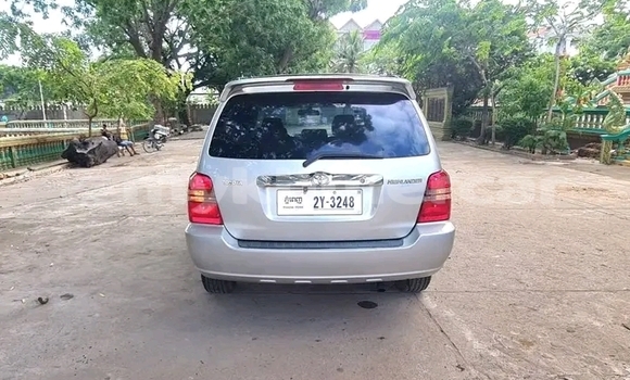 Acheter Occasion Voiture Toyota Highlander Autre à Chbar Mon, Kampong Speu Province Acheter Occasion Voiture Toyota Highlander Autre à Chbar Mon, Kampong Speu Province