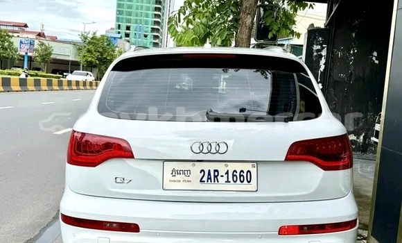 Buy Used Audi Q7 White Car in Chbar Mon in Kampong Speu Province