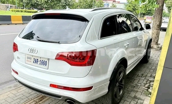 Acheter Occasion Voiture Audi Q7 Blanc à Chbar Mon, Kampong Speu Province Acheter Occasion Voiture Audi Q7 Blanc à Chbar Mon, Kampong Speu Province