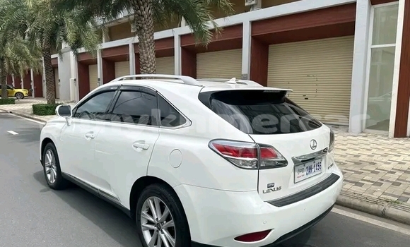 Acheter Occasion Voiture Lexus RX 330 Blanc à Chbar Mon, Kampong Speu Province Acheter Occasion Voiture Lexus RX 330 Blanc à Chbar Mon, Kampong Speu Province