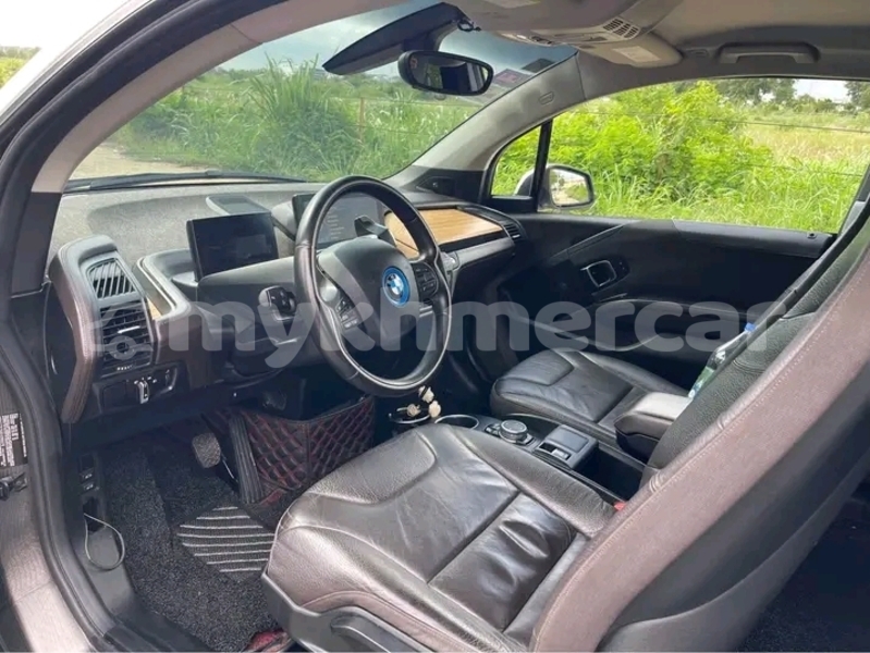 Big with watermark bmw 3er kampong speu province chbar mon 9407