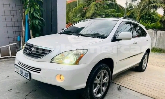 Acheter Occasion Voiture Lexus RC F Blanc à Chbar Mon, Kampong Speu Province Acheter Occasion Voiture Lexus RC F Blanc à Chbar Mon, Kampong Speu Province