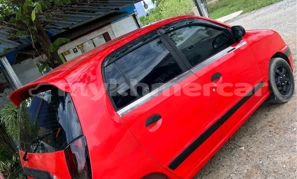Acheter Occasion Voiture Toyota Prius Rouge à Chbar Mon, Kampong Speu Province Acheter Occasion Voiture Toyota Prius Rouge à Chbar Mon, Kampong Speu Province