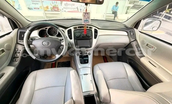 Buy Used Toyota Highlander Other Car in Chbar Mon in Kampong Speu Province