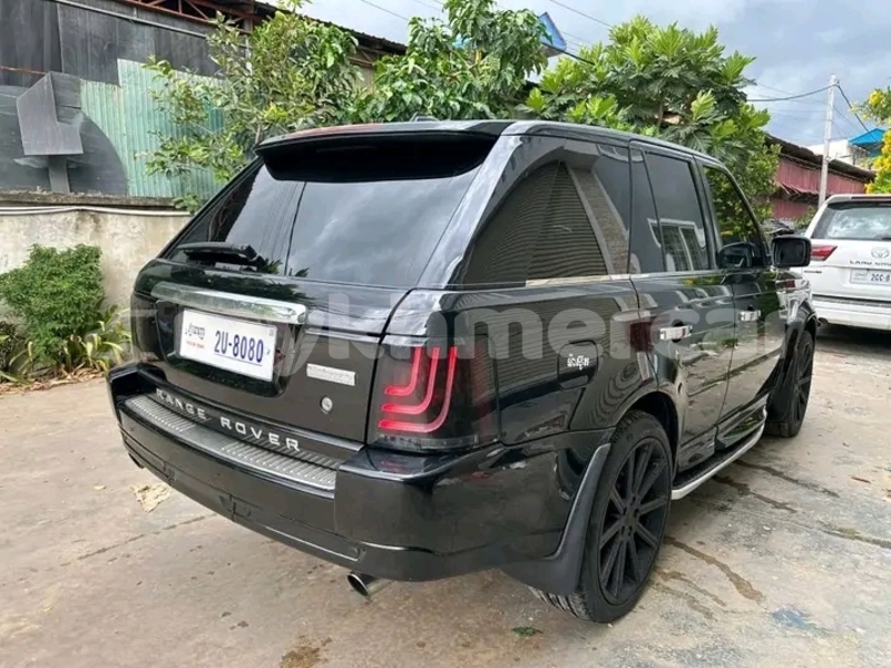 Big with watermark range rover evoque kampong speu province chbar mon 9415