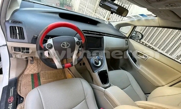 Buy Used Toyota Prius White Car in Cheom Ksan in Preah Vihear Province Buy Used Toyota Prius White Car in Cheom Ksan in Preah Vihear Province