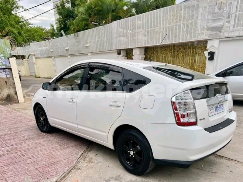 Big with watermark toyota prius preah vihear province cheom ksan 9586