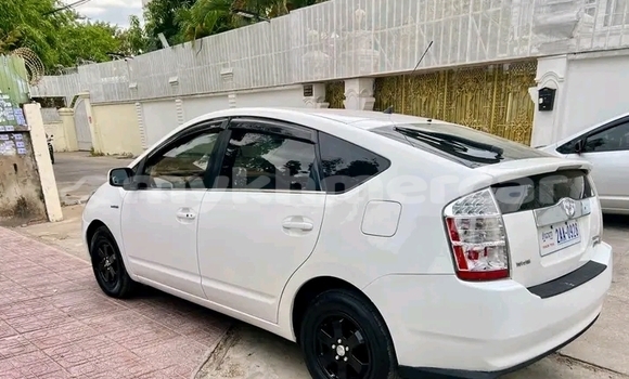 Buy Used Toyota Prius Other Car in Cheom Ksan in Preah Vihear Province Buy Used Toyota Prius Other Car in Cheom Ksan in Preah Vihear Province