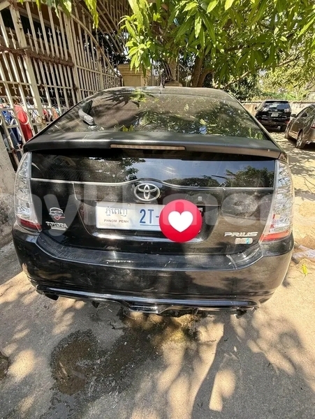 Big with watermark toyota prius kampong speu province chbar mon 9587