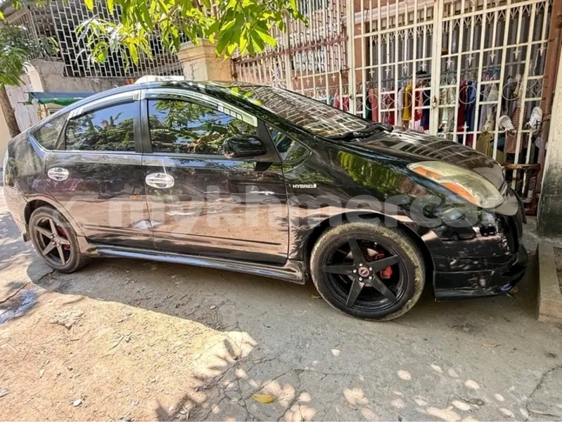 Big with watermark toyota prius kampong speu province chbar mon 9587