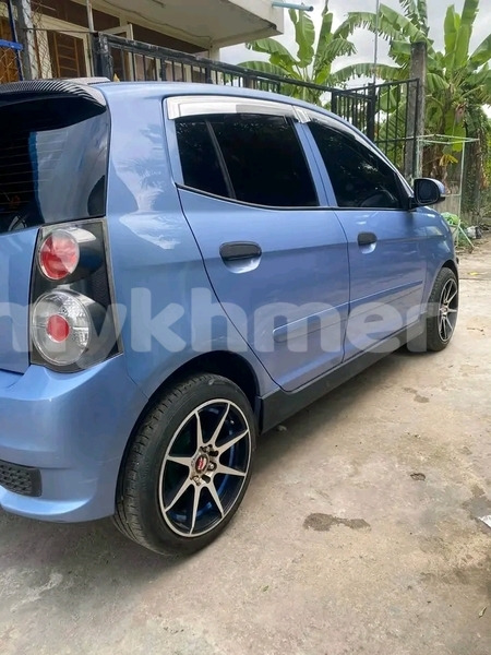 Big with watermark toyota prius kampong speu province chbar mon 9588