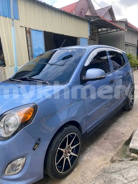 Big with watermark toyota prius kampong speu province chbar mon 9588