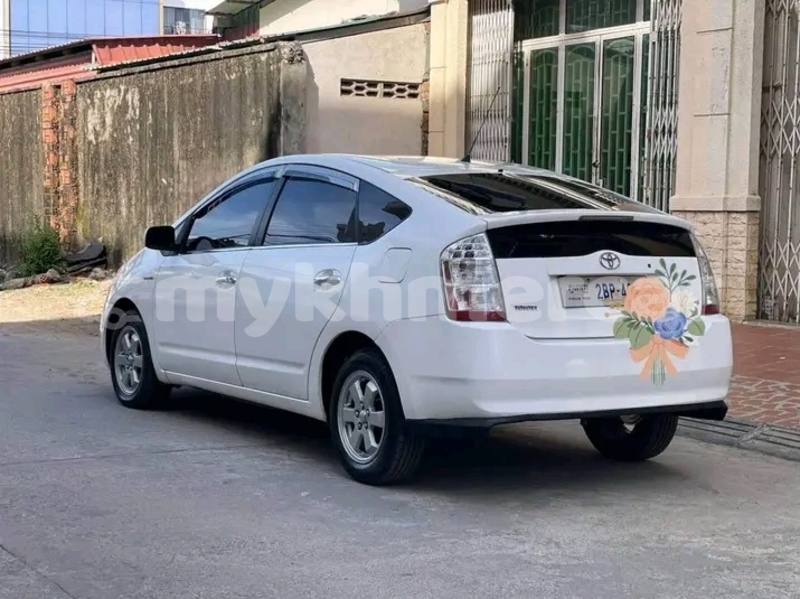 Big with watermark toyota prius kampong speu province chbar mon 9594