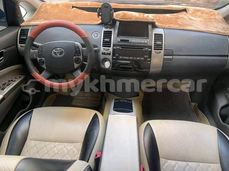 Big with watermark toyota prius kampong speu province chbar mon 9594