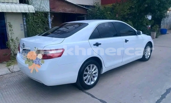 Buy Used Toyota Camry White Car in Chbar Mon in Kampong Speu Province Buy Used Toyota Camry White Car in Chbar Mon in Kampong Speu Province