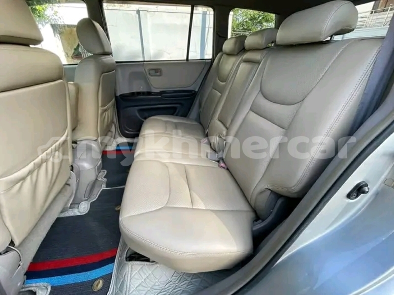 Big with watermark toyota highlander kampot province kampot 9612