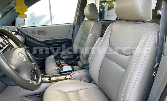 Buy Used Toyota Highlander Other Car in Kampot in Kampot Province Buy Used Toyota Highlander Other Car in Kampot in Kampot Province
