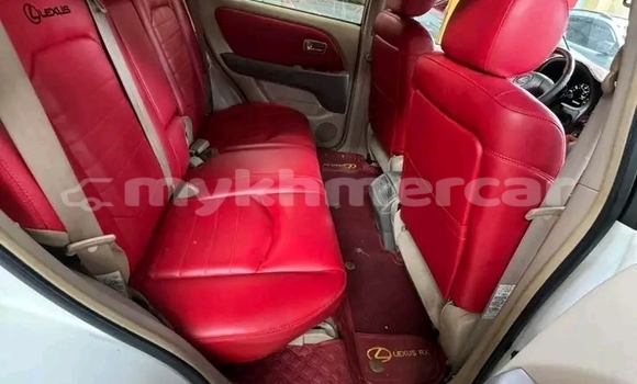 Buy Used Lexus RX 300 White Car in Chbar Mon in Kampong Speu Province Buy Used Lexus RX 300 White Car in Chbar Mon in Kampong Speu Province