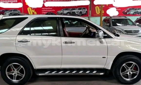 Buy Used Lexus RX 300 White Car in Chbar Mon in Kampong Speu Province Buy Used Lexus RX 300 White Car in Chbar Mon in Kampong Speu Province