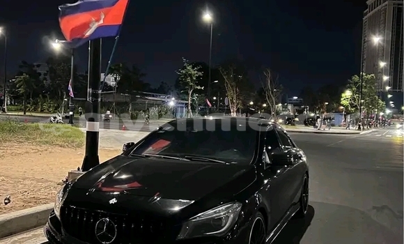Buy Used Mercedes-Benz C180 coupe Black Car in Chbar Mon in Kampong Speu Province Buy Used Mercedes-Benz C180 coupe Black Car in Chbar Mon in Kampong Speu Province