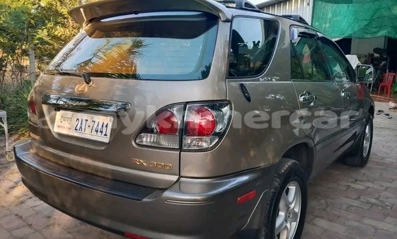 Buy Used Lexus RX 300 Other Car in Chbar Mon in Kampong Speu Province Buy Used Lexus RX 300 Other Car in Chbar Mon in Kampong Speu Province