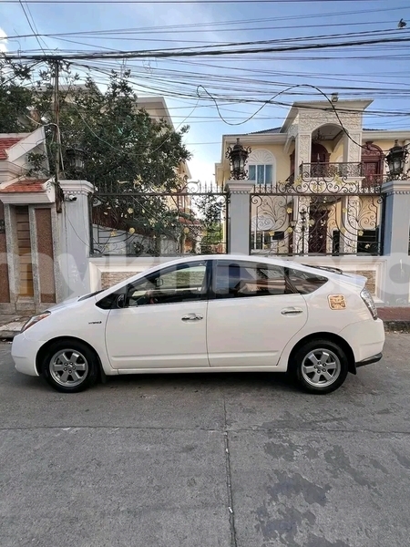 Big with watermark toyota prius kampong speu province chbar mon 9625