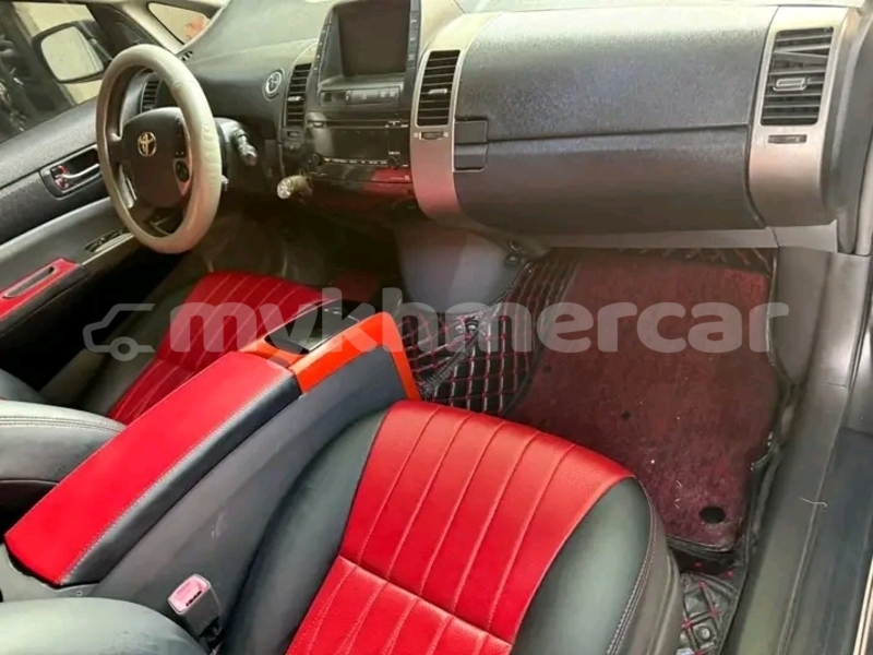 Big with watermark toyota prius kampong speu province chbar mon 9629