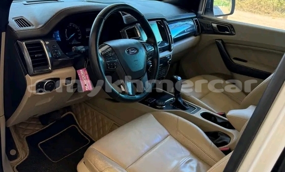 Buy Used Ford Everest White Car in Kampong Cham in Kampong Cham Province Buy Used Ford Everest White Car in Kampong Cham in Kampong Cham Province