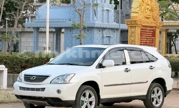 Buy Used Lexus SC 430 White Car in Chbar Mon in Kampong Speu Province Buy Used Lexus SC 430 White Car in Chbar Mon in Kampong Speu Province