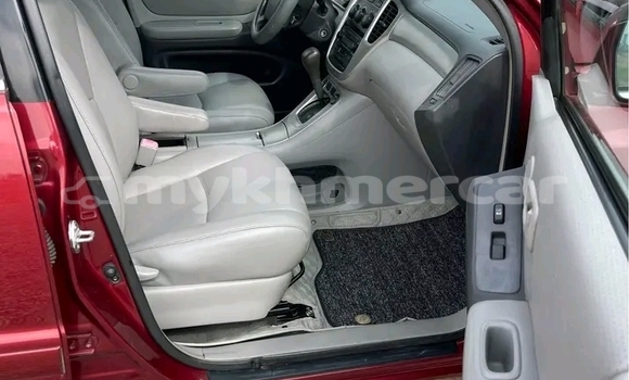 Buy Used Toyota Highlander Red Car in Battambang in Battambang Province Buy Used Toyota Highlander Red Car in Battambang in Battambang Province