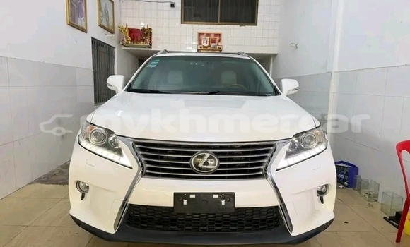 Buy Used Lexus RX 330 White Car in Chbar Mon in Kampong Speu Province Buy Used Lexus RX 330 White Car in Chbar Mon in Kampong Speu Province