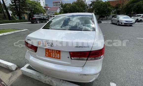 Buy Used Hyundai Sonata White Car in Phnom Penh in Phnom Penh Buy Used Hyundai Sonata White Car in Phnom Penh in Phnom Penh