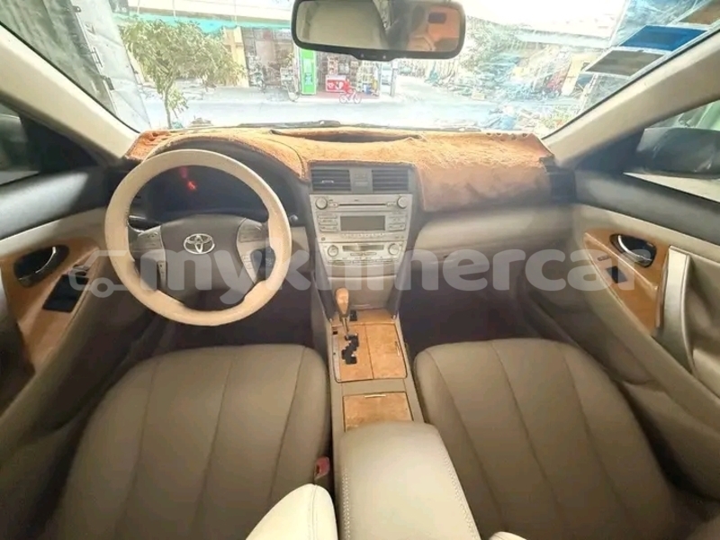 Big with watermark toyota camry kampong chhnang province romeas 9650