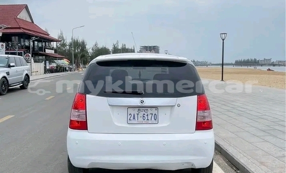Buy Used Toyota Altis White Car in Ta Khmau in Kandal Province Buy Used Toyota Altis White Car in Ta Khmau in Kandal Province