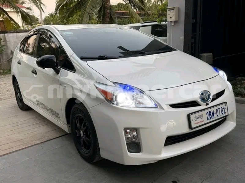 Big with watermark toyota prius kampong speu province chbar mon 9655