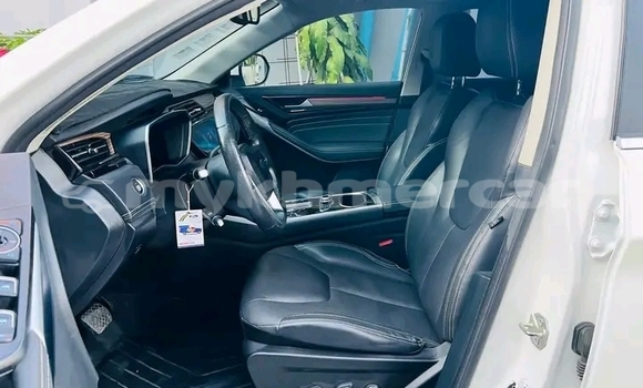 Buy Used Toyota Rush White Car in Chbar Mon in Kampong Speu Province Buy Used Toyota Rush White Car in Chbar Mon in Kampong Speu Province