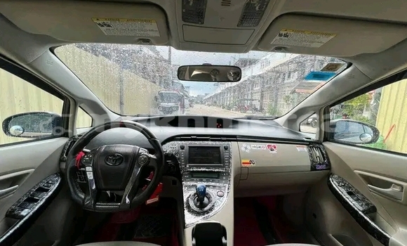 Buy Used Toyota Prius Other Car in Koulen in Preah Vihear Province Buy Used Toyota Prius Other Car in Koulen in Preah Vihear Province