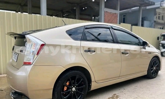 Buy Used Toyota Prius Other Car in Koulen in Preah Vihear Province Buy Used Toyota Prius Other Car in Koulen in Preah Vihear Province