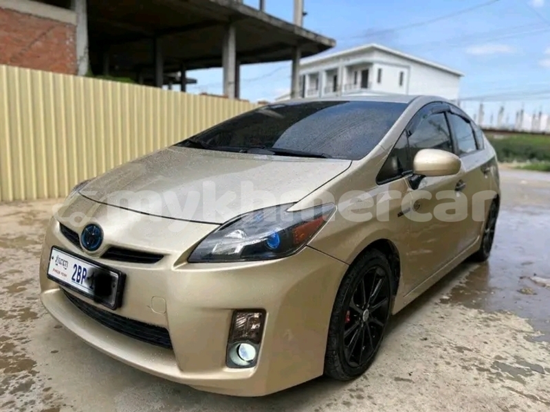 Big with watermark toyota prius preah vihear province koulen 9662