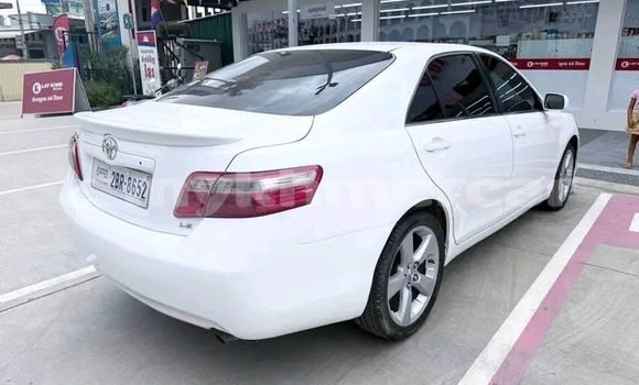 Buy Used Toyota Camry White Car in Chbar Mon in Kampong Speu Province Buy Used Toyota Camry White Car in Chbar Mon in Kampong Speu Province