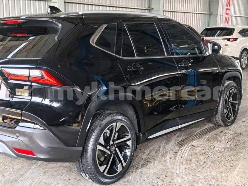 Big with watermark toyota yaris kampong speu province chbar mon 9665