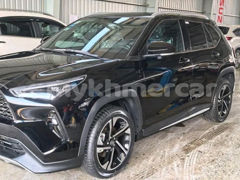 Big with watermark toyota yaris kampong speu province chbar mon 9665