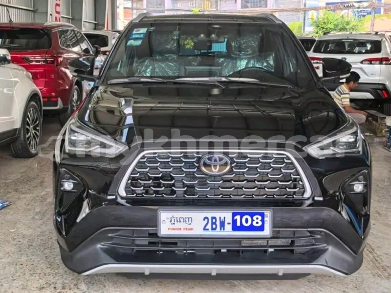 Big with watermark toyota yaris kampong speu province chbar mon 9665