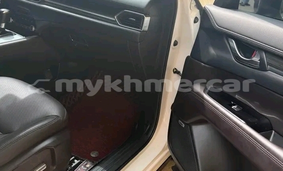 Buy Used Mazda CX-8 White Car in Chbar Mon in Kampong Speu Province Buy Used Mazda CX-8 White Car in Chbar Mon in Kampong Speu Province