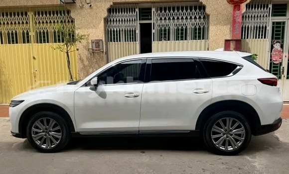 Buy Used Mazda CX-8 White Car in Chbar Mon in Kampong Speu Province Buy Used Mazda CX-8 White Car in Chbar Mon in Kampong Speu Province